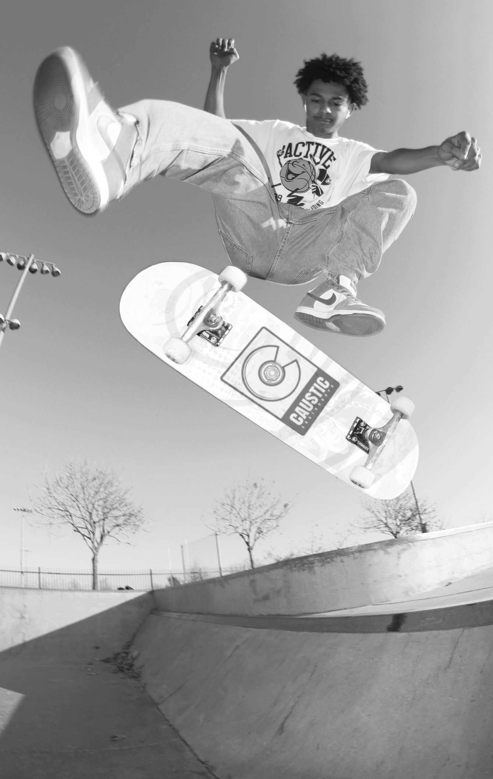 skater_caustic_01_bw